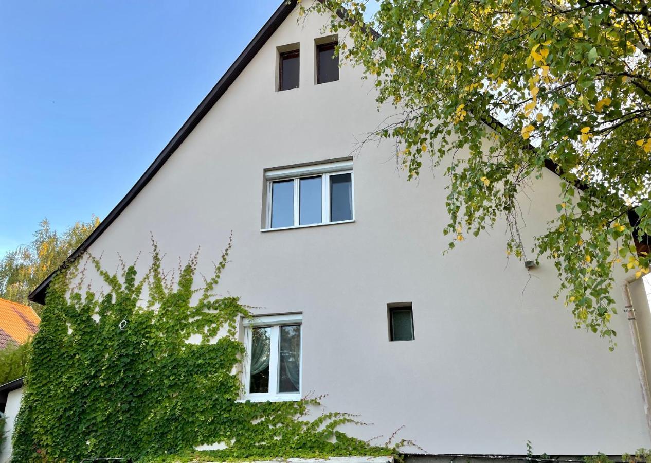 Veranda Apartman Nyíregyháza Buitenkant foto