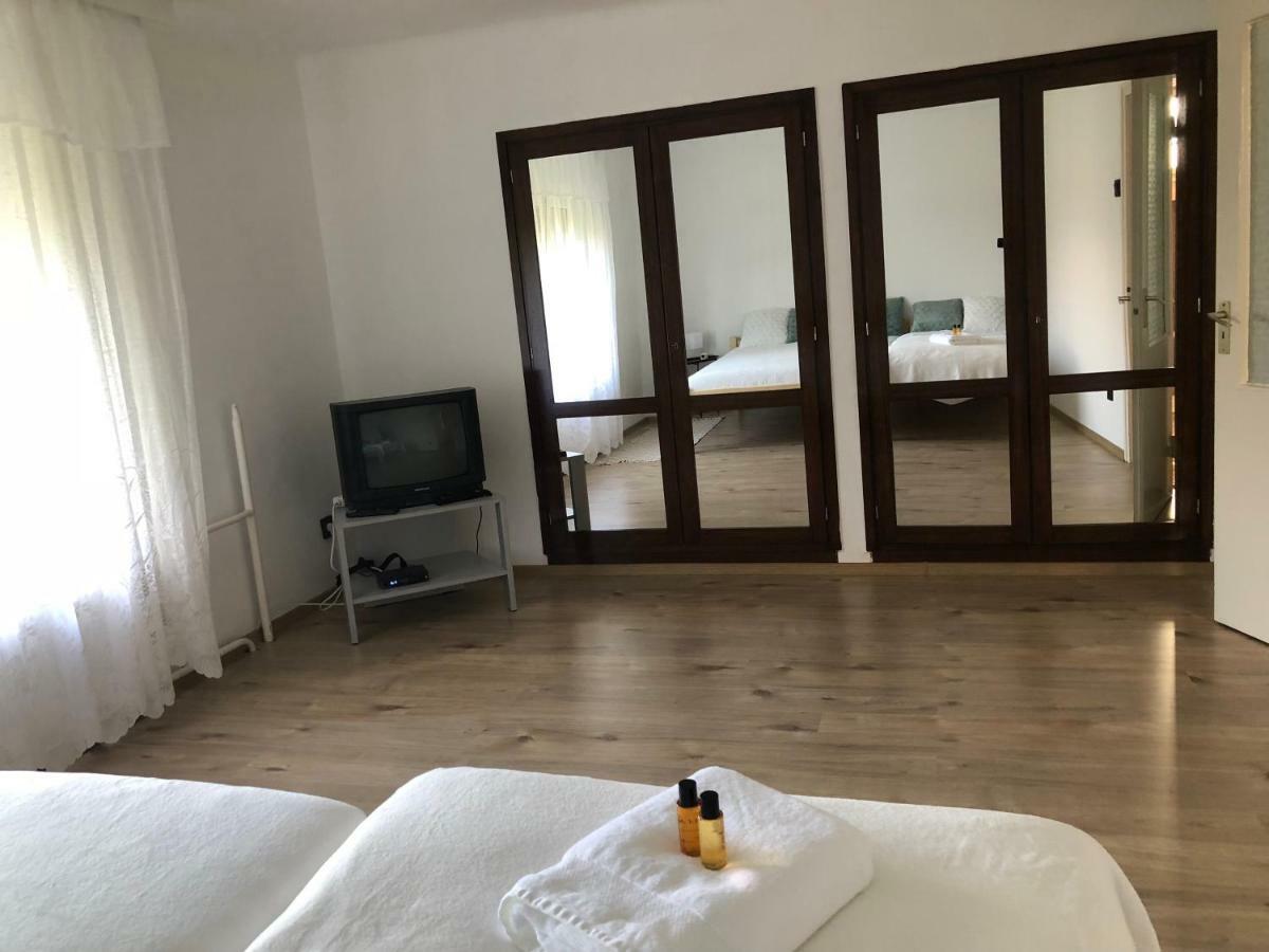 Veranda Apartman Nyíregyháza Buitenkant foto
